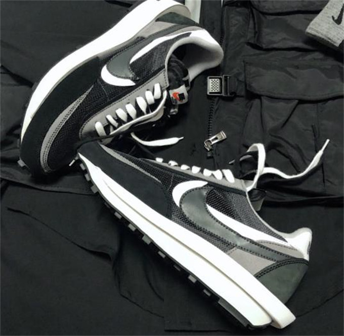 나이키 x 사카이 LD와플 블랙 BV0073-001 photo review