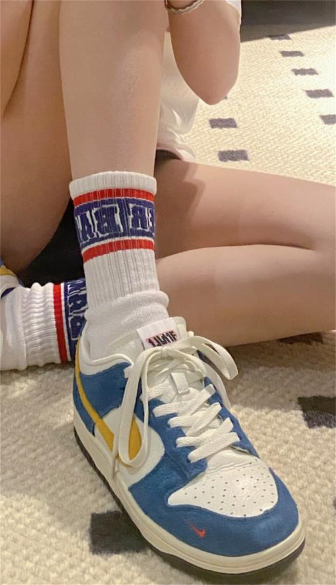 나이키 x 카시나 덩크 로우 80's 버스 CZ6501-100 photo review