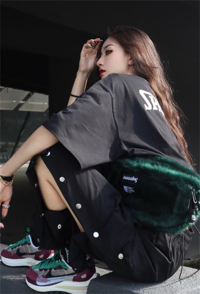 나이키 x 사카이 베이퍼와플 스트링 & 블랙 빌런 레드 DD3035-200 photo review